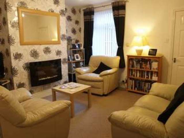  Image of 3 bedroom Terraced house for sale in Bowbridge Road Newark NG24 at Bowbridge Road  Newark, NG24 4BZ