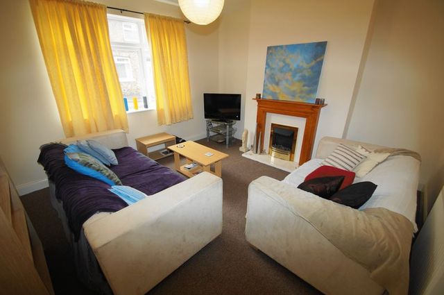  Image of 3 bedroom Terraced house to rent in Steavenson Street Bowburn Durham DH6 at Steavenson Street Bowburn Durham, DH6 5BA