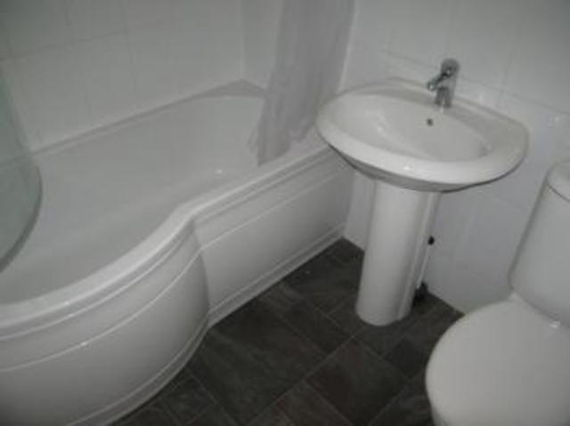  Image of 3 bedroom Terraced house to rent in Penrhyn Close Eastleigh SO50 at Penrhyn Close  EASTLEIGH, SO50 4QF