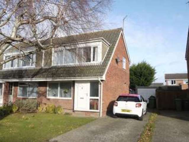  Image of 3 bedroom Semi-Detached house to rent in Hadleigh Gardens Eastleigh SO50 at Hadleigh Gardens  EASTLEIGH, SO50 4NP