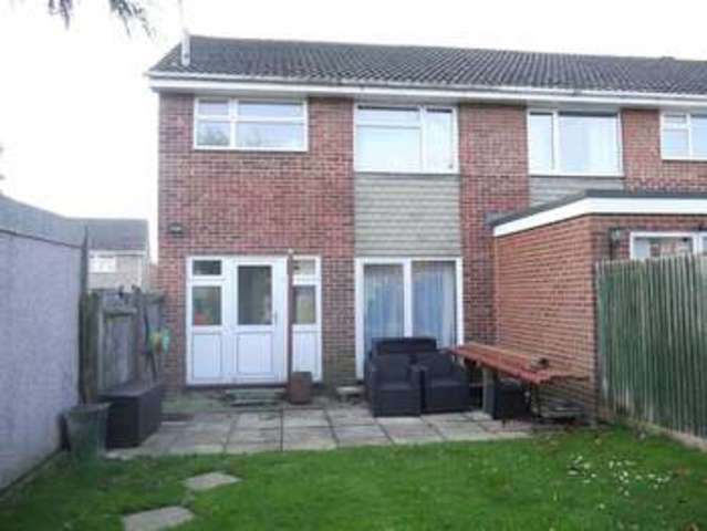  Image of 3 bedroom Semi-Detached house to rent in Hadleigh Gardens Eastleigh SO50 at Hadleigh Gardens  EASTLEIGH, SO50 4NP