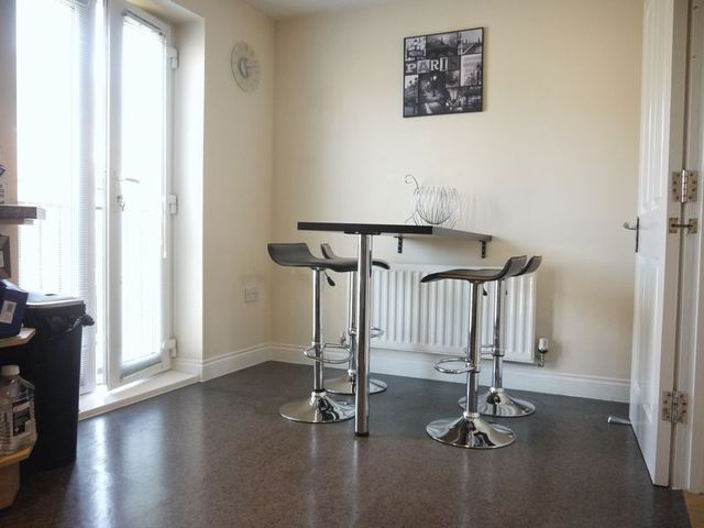  Image of 4 bedroom Terraced house to rent in Crestwood View Eastleigh SO50 at Crestwood View  Eastleigh, SO50 4NF