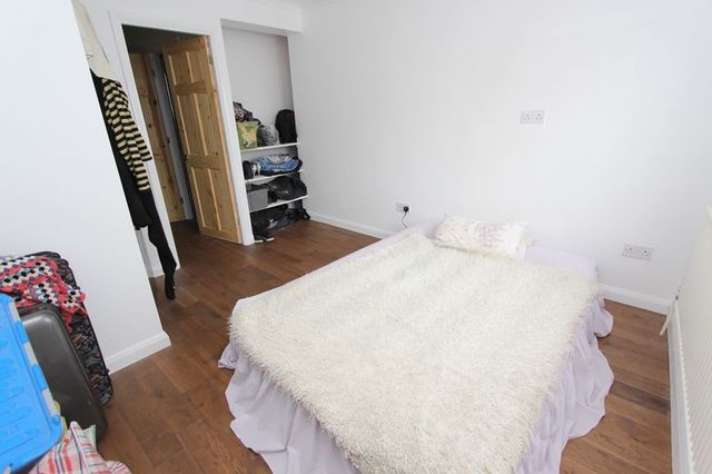  Image of 4 bedroom Detached house to rent in Denbigh Close Eastleigh SO50 at Denbigh Close BOYATT WOOD Eastleigh, SO50 4QN