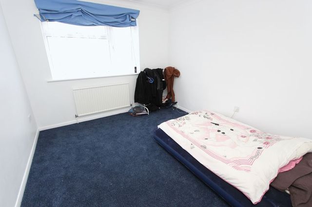  Image of 4 bedroom Detached house to rent in Denbigh Close Eastleigh SO50 at Denbigh Close BOYATT WOOD Eastleigh, SO50 4QN