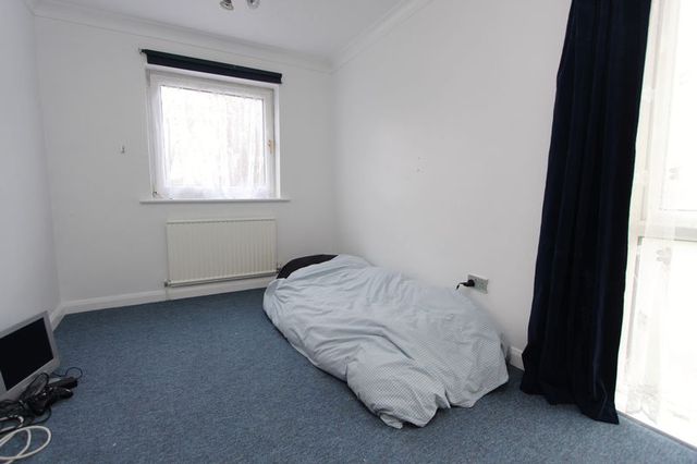  Image of 4 bedroom Detached house to rent in Denbigh Close Eastleigh SO50 at Denbigh Close BOYATT WOOD Eastleigh, SO50 4QN