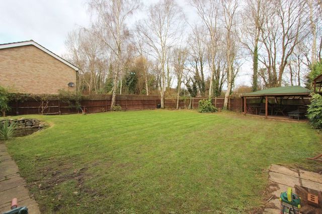  Image of 4 bedroom Detached house to rent in Denbigh Close Eastleigh SO50 at Denbigh Close BOYATT WOOD Eastleigh, SO50 4QN