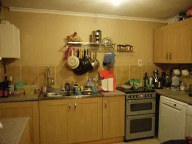  Image of 2 bedroom Terraced house to rent in Harewood Close Eastleigh SO50 at Harewood Close  EASTLEIGH, SO50 4NZ