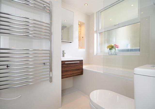  Image of 3 bedroom Flat to rent in St. Johns Wood Park London NW8 at St Johns Wood Park London St John