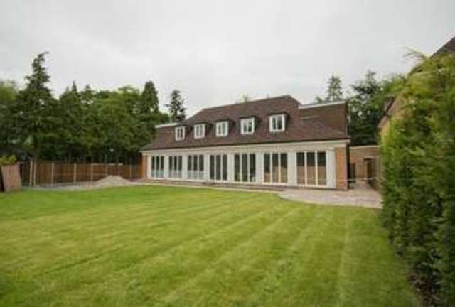  Image of 4 bedroom Detached house for sale in The Woods Northwood HA6 at Off Oxhey Drive South  Northwood, HA6 3EX