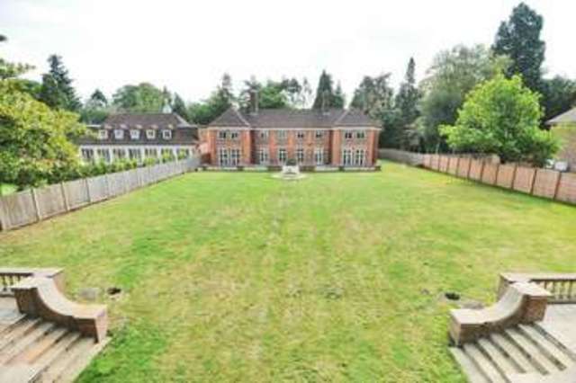  Image of 5 bedroom Detached house for sale in The Woods Northwood HA6 at Oxhey Drive South  Northwood, HA6 3EX