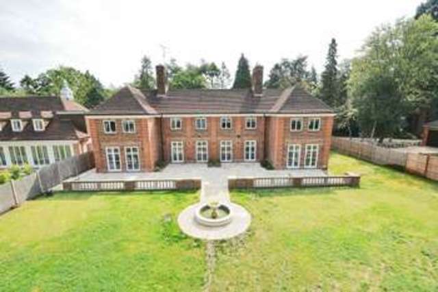  Image of 5 bedroom Detached house for sale in The Woods Northwood HA6 at Oxhey Drive South  Northwood, HA6 3EX