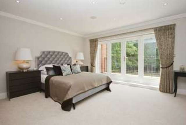  Image of 6 bedroom Detached house for sale in The Woods Northwood HA6 at Oxhey Drive South  Northwood, HA6 3EX
