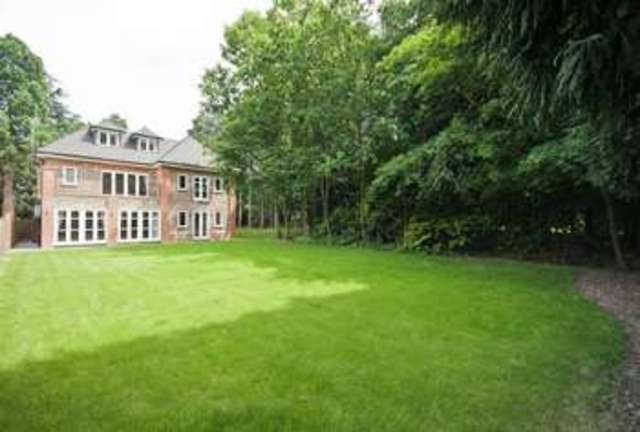  Image of 6 bedroom Detached house for sale in The Woods Northwood HA6 at Oxhey Drive South  Northwood, HA6 3EX