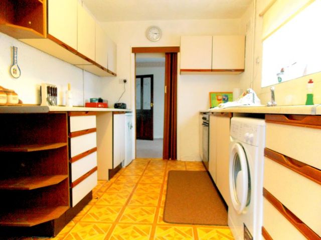  Image of 5 bedroom Semi-Detached house to rent in Bramble Close Uxbridge UB8 at Bramble Close  Uxbridge, UB8 3QE