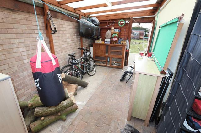  Image of 4 bedroom Semi-Detached house for sale in Braunstone Lane Leicester LE3 at Braunstone Lane  Leicester, LE3 2RT