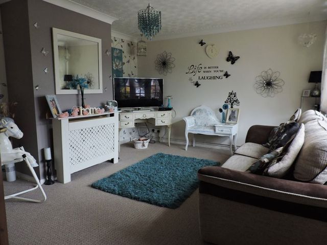  Image of 3 bedroom Detached house for sale in Breydon Way Lowestoft NR33 at Breydon Way  Lowestoft, NR33 9AT