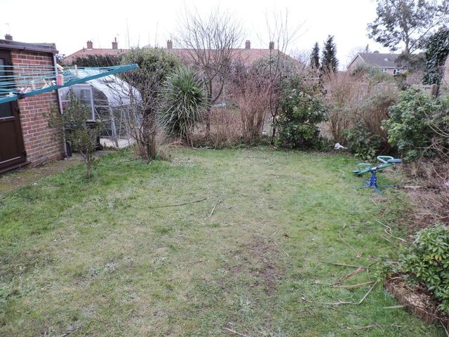  Image of 3 bedroom Detached house for sale in Breydon Way Lowestoft NR33 at Breydon Way  Lowestoft, NR33 9AT