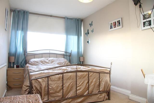 Image of 3 bedroom Semi-Detached house for sale in Briarlea Close Yeadon Leeds LS19 at Yeadon Leeds Rawdon, LS19 7JH
