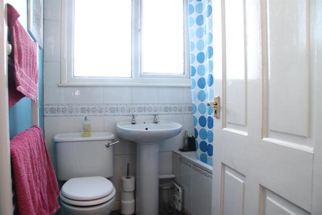  Image of 3 bedroom Semi-Detached house for sale in Briarlea Close Yeadon Leeds LS19 at Yeadon Leeds Rawdon, LS19 7JH