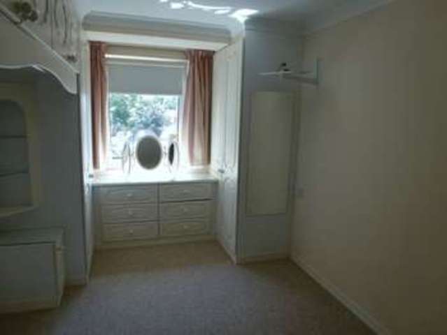  Image of 1 bedroom Flat for sale in Bridge Avenue Maidenhead SL6 at Bridge Avenue  Maidenhead, SL6 1YZ