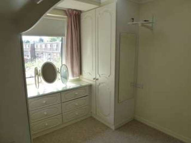  Image of 1 bedroom Flat for sale in Bridge Avenue Maidenhead SL6 at Bridge Avenue  Maidenhead, SL6 1YZ