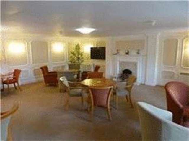  Image of 1 bedroom Flat for sale in Bridge Avenue Maidenhead SL6 at Bridge Avenue  Maidenhead, SL6 1YZ