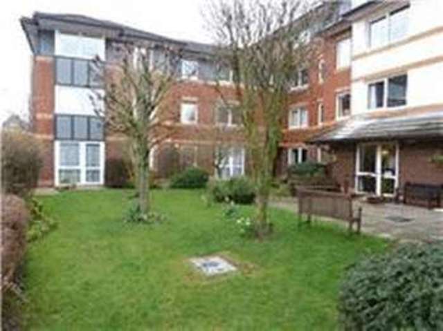  Image of 1 bedroom Flat for sale in Bridge Avenue Maidenhead SL6 at Bridge Avenue  Maidenhead, SL6 1YZ
