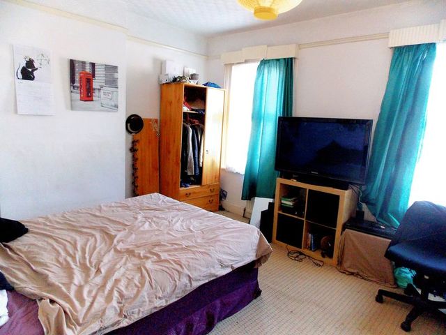  Image of 1 bedroom Property to rent in Bridge Road Cowley Uxbridge UB8 at Bridge Road  Uxbridge, UB8 2QN