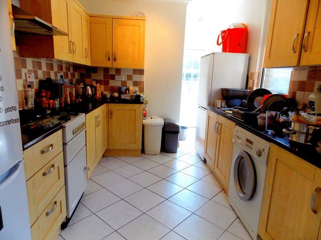  Image of 1 bedroom Property to rent in Bridge Road Cowley Uxbridge UB8 at Bridge Road  Uxbridge, UB8 2QN