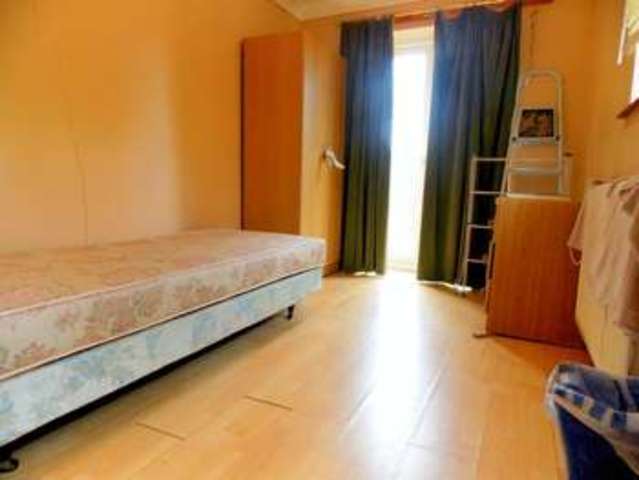 Image of 1 bedroom Property to rent in Bridge Road Cowley Uxbridge UB8 at Bridge Road  Uxbridge, UB8 2QW