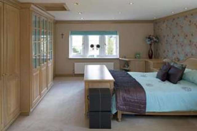  Image of 5 bedroom Detached house for sale in Bridle Stile Lane Queensbury Bradford BD13 at Queensbury Bradford Queensbury, BD13 1NW