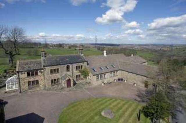  Image of 5 bedroom Detached house for sale in Bridle Stile Lane Queensbury Bradford BD13 at Queensbury Bradford Queensbury, BD13 1NW