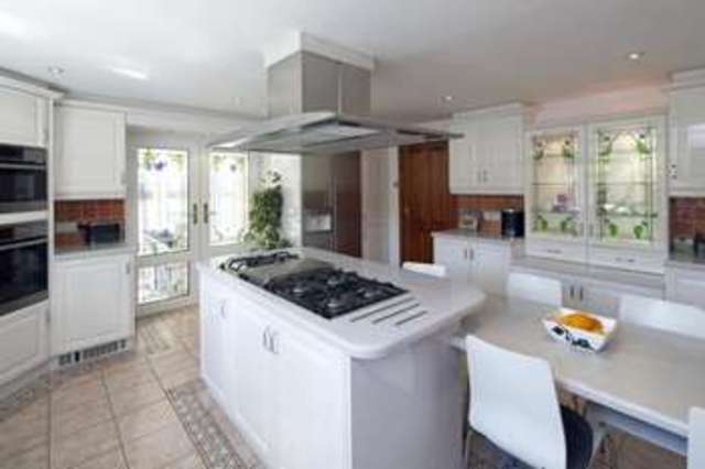  Image of 5 bedroom Detached house for sale in Bridle Stile Lane Queensbury Bradford BD13 at Queensbury Bradford Queensbury, BD13 1NW