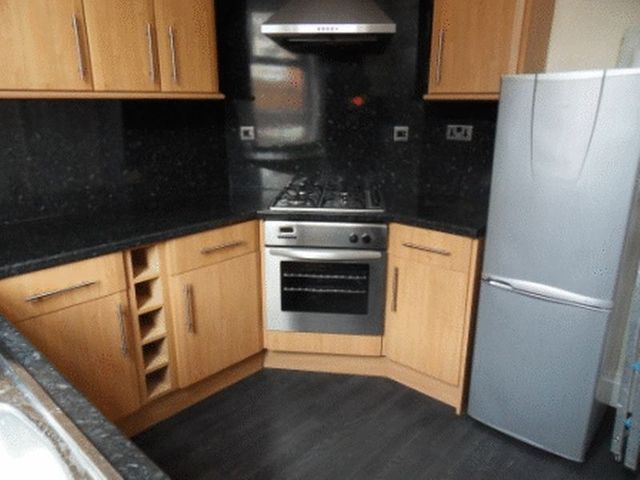  Image of 2 bedroom Terraced house to rent in Briggs Avenue Castleford WF10 at Briggs Avenue  Castleford, WF10 5BB