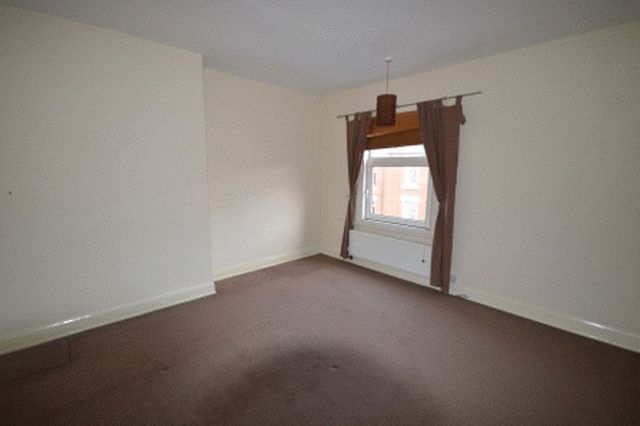  Image of 2 bedroom Terraced house to rent in Briggs Avenue Castleford WF10 at Briggs Avenue  Castleford, WF10 5BB
