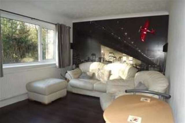  Image of 2 bedroom Maisonette to rent in Barry Way Basingstoke RG22 at Basingstoke, RG22 4NQ