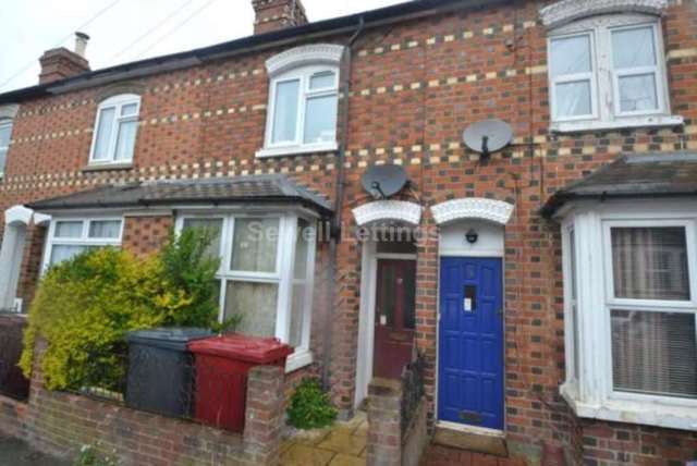  Image of 6 bedroom Detached house to rent in Brighton Road Earley Reading RG6 at Brighton Road  Reading, RG6 1PS