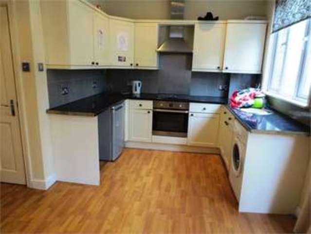  Image of 3 bedroom Terraced house for sale in Brightwell Avenue Westcliff-on-Sea SS0 at Brightwell Avenue Westcliff on sea Prittlewell, SS0 9EQ