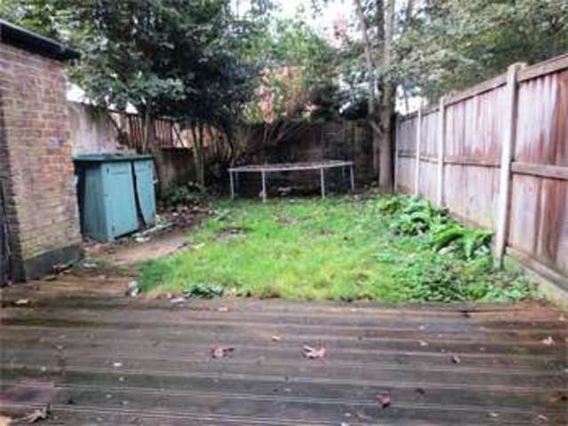  Image of 3 bedroom Terraced house for sale in Brightwell Avenue Westcliff-on-Sea SS0 at Brightwell Avenue Westcliff on sea Prittlewell, SS0 9EQ