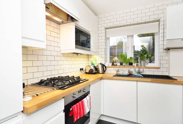  Image of 1 bedroom Flat for sale in Brinkworth Way Trowbridge Road London E9 at Brinkworth Way  Hackney Wick, E9 5LE