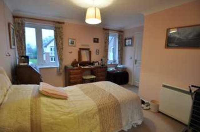  Image of 2 bedroom Retirement Property for sale in Bristol Road Selly Oak Birmingham B29 at Bristol Road Selly Oak Birmingham, B29 6NE