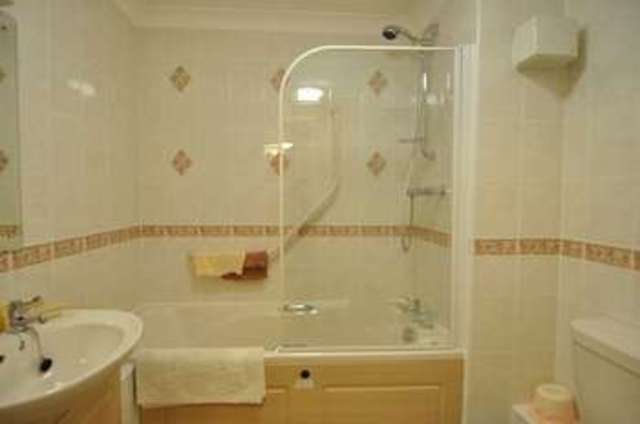  Image of 2 bedroom Retirement Property for sale in Bristol Road Selly Oak Birmingham B29 at Bristol Road Selly Oak Birmingham, B29 6NE