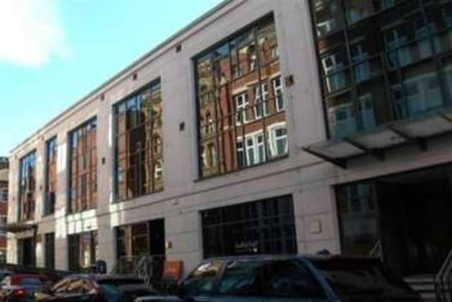  Image of Flat to rent in York Place Leeds LS1 at Leeds, LS1 2EU