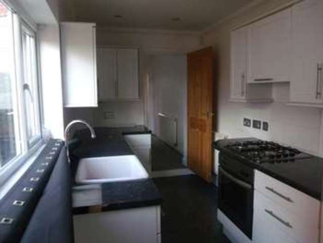  Image of 3 bedroom Semi-Detached house to rent in Broad Lane Essington Wolverhampton WV11 at Broad Lane Essington Wolverhampton, WV11 2RH