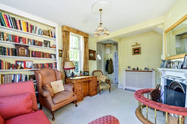  Image of 4 bedroom Detached house for sale in Broadwater Road London SW17 at Broadwater Road  Tooting, SW17 0DS