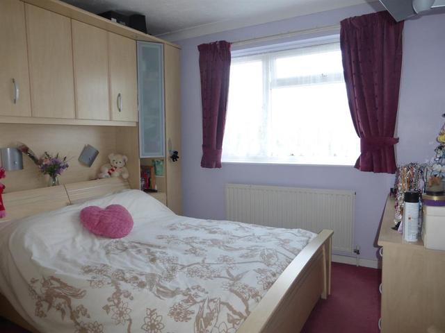  Image of 4 bedroom Detached house for sale in Broadwaters Road Lowestoft NR33 at Broadwaters Road  Lowestoft, NR33 9HY