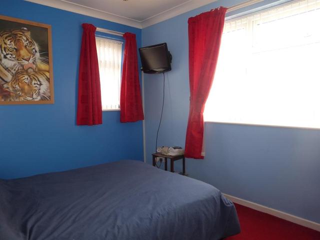  Image of 4 bedroom Detached house for sale in Broadwaters Road Lowestoft NR33 at Broadwaters Road  Lowestoft, NR33 9HY