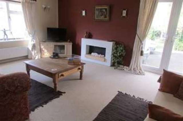  Image of 4 bedroom Semi-Detached house for sale in Broadway Chilton Polden Bridgwater TA7 at Chilton Polden, TA7 9DJ