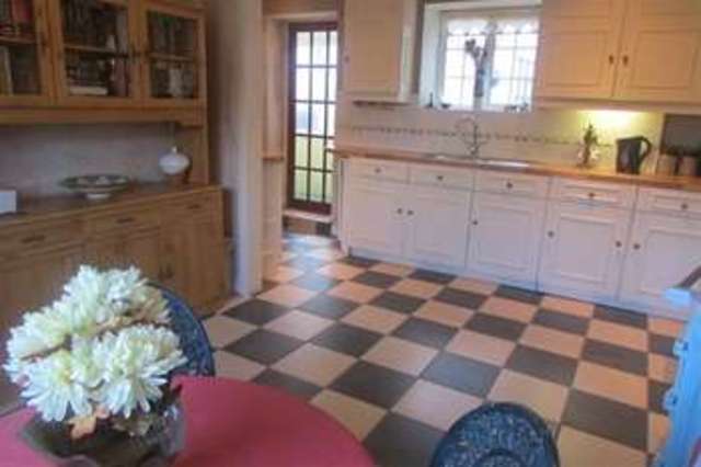  Image of 4 bedroom Semi-Detached house for sale in Broadway Chilton Polden Bridgwater TA7 at Chilton Polden, TA7 9DJ