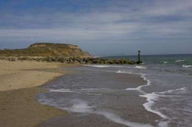  Image of 3 bedroom Chalet for sale in Broadway Southbourne Bournemouth BH6 at Broadway Hengistbury Head Bournemouth, BH6 4EF